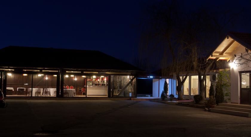 Pension Club Montana Къмпина Екстериор снимка