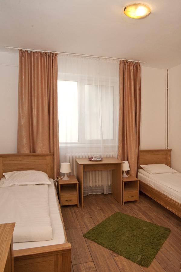 Pension Club Montana Къмпина Екстериор снимка