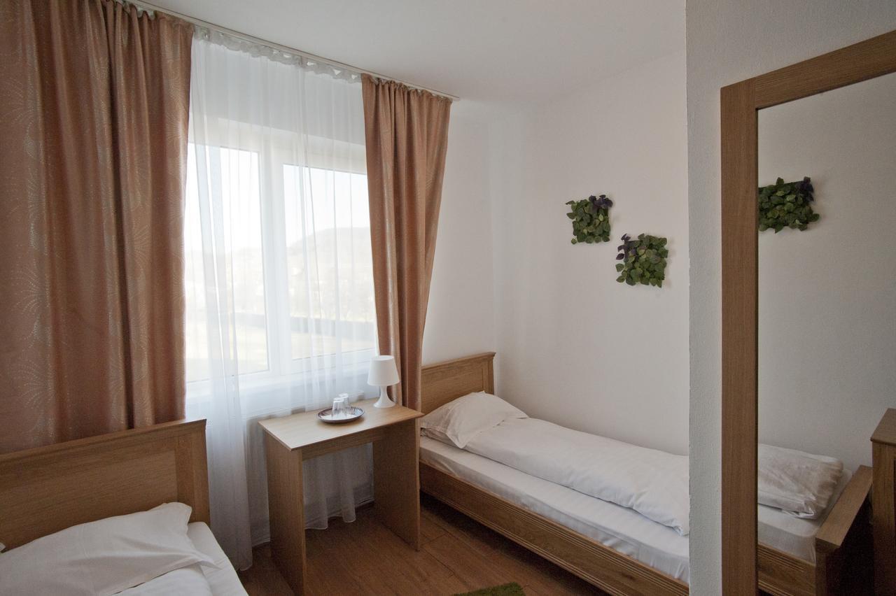 Pension Club Montana Къмпина Екстериор снимка